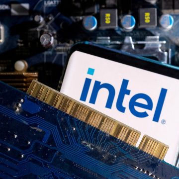 Intel: Προβλήματα με το νέο outlook