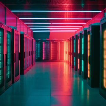 Αύξηση στις δαπάνες των Big Tech λόγω των Data Centers