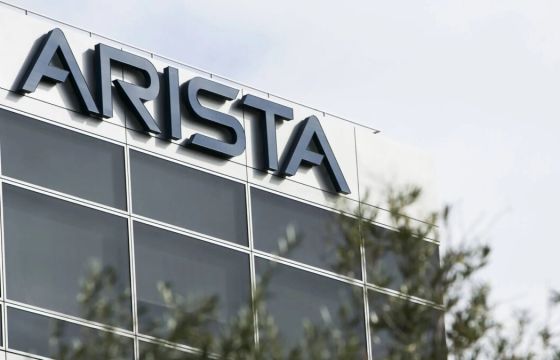 Η modulus εκσυγχρονίζει το δίκτυό της με Arista Network