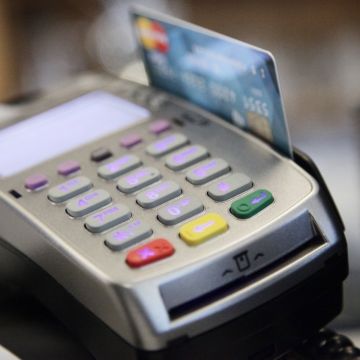 ΑΑΔΕ: Νέο έργο διασύνδεσης των POS με ταμειακές σε real time