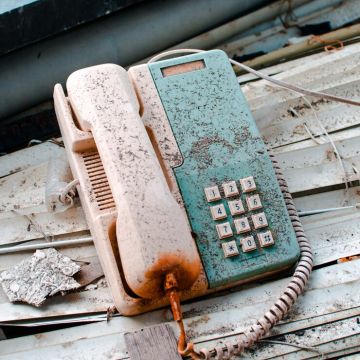 Μείωση στη χρήση των σταθερών τηλεφώνων