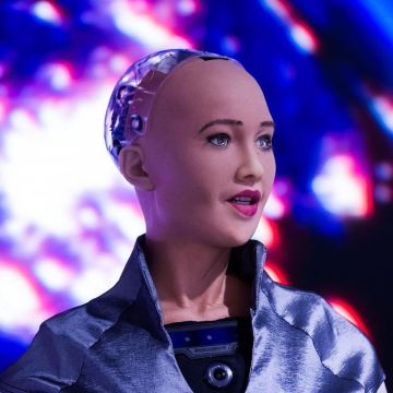 Στην Ελλάδα για πρώτη φορά το AI robot Sophia