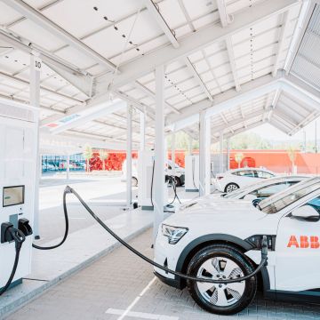 30 εκατ. επένδυσε η ABB E-mobility σε νέες εγκαταστάσεις στην Ιταλία