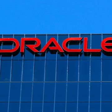 Αύξηση ετήσιων εσόδων για την Oracle